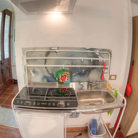 Проживание в семье Casa Yin E Yang Стреза